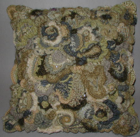 shelbys crochet pillow
